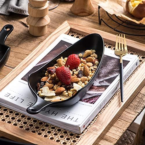  [아마존베스트]Bruntmor Set Of 4 Ceramic Matte Glaze Baking Dish 9 dinner plates, Oven Safe Roasting Lasagna Pan with Handle Triangle Dish, Black