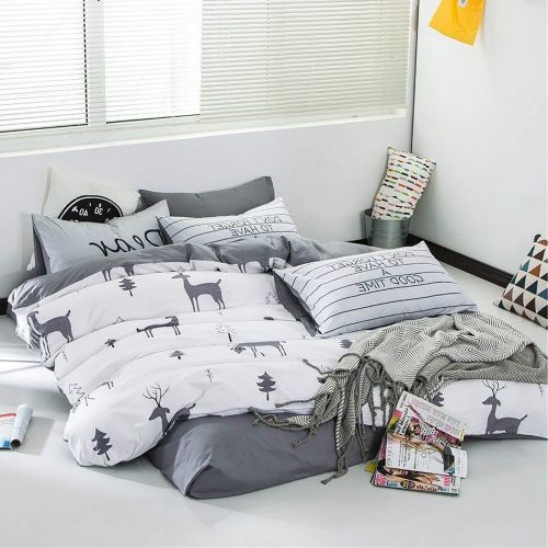  CLOTHKNOW Cute Duvet Cover Reversible Quilt Cover Cartoon Deer Comforter Cover Simple Stylish with Soft Cozy for Kids Women Girls (Full/Queen 3pcs no Comforter)