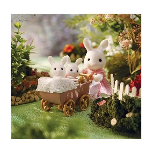  Calico Critters Connor & Kerri’s Carriage Ride - Enchanting Adventures Await with This Adorable Doll Playset