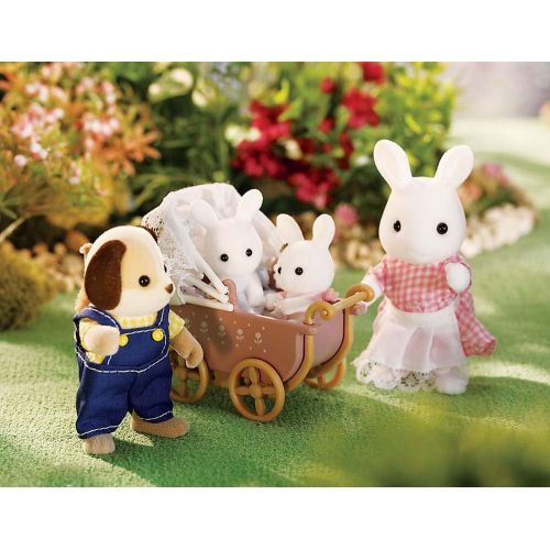  Visit the Calico Critters Store Calico Critters Connor & Kerri’s Carriage Ride, Doll Playset, Collectible, Ready to Play, Model Number: CC2488