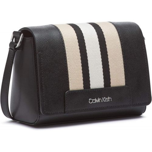 캘빈 클라인 Calvin Klein Clara Stucco Leather Key Item Demi Shoulder Bag