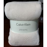 Calvin Klein Plush Queen Size Blanket IVORY