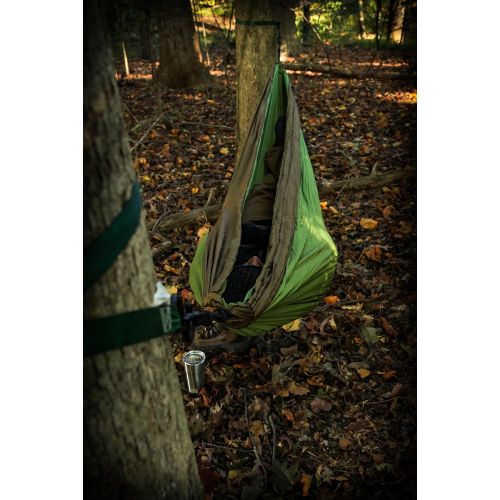  Camco Camping Hammock with Attached Storage Bag - Durable Comfortable Nylon Material, Supports 400 lbs, Perfect for Camping, Hiking, Beaches, Parks, Porches, Patios and Indoors - (