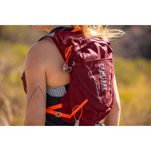  CamelBak Womens Octane 9 Hydration Pack 70 oz