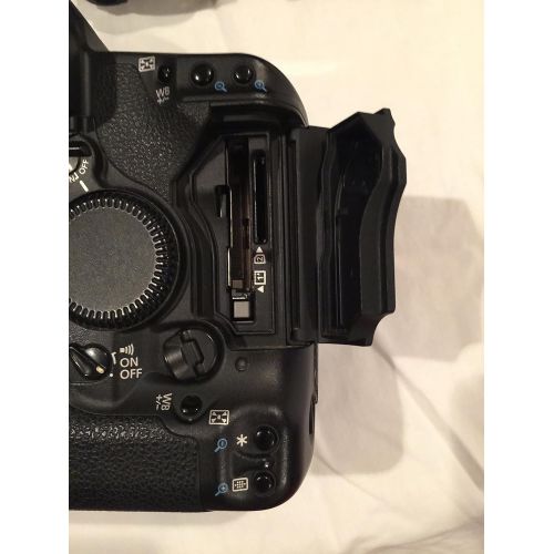 캐논 Canon EOS 1D Mark II N DSLR Camera (Body Only) (OLD MODEL)
