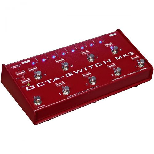  Carl Martin},description:The Octa-Switch MK3 multi-effects looper lets you create banks for your effects and eliminates the tap dancing. Your eight effects plug into the eight effe