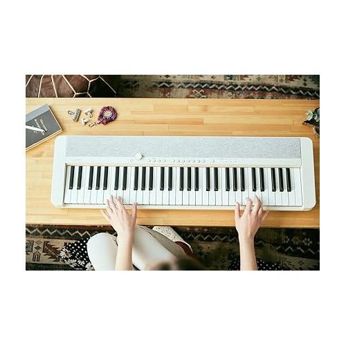 카시오 Casio Casiotone CT-S1 61-Key Portable Digital Keyboard - White Bundle with Adjustable Stand, Bench, Sustain Pedal, Headphone, Instructional Book, Austin Bazaar Instructional DVD, and Polishing Cloth