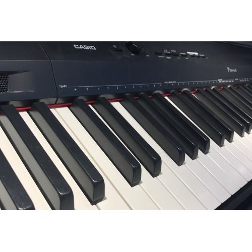 카시오 Casio PX-160 Privia Touch Sensitive 88 Key Tri Sensor Scaled Hammer Action Keyboard Digital Piano with 18 Built-In Tones Package with Privia Case and Zorro Sounds Piano Polishing C