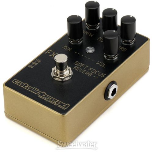  Catalinbread Soft Focus Shoegaze Reverb Pedal with Chorus, Modulation, and Octave-up - Gold