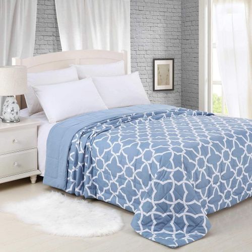  Charisma Down Alternative Blanket, Queen Size (Light Blue)