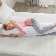 [아마존베스트]Cheer Collection Hypoallergenic Premium Total Body L Shaped Pillow with Zippered Cover