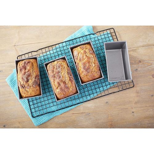  Chicago Metallic Commercial II Non-Stick Mini Loaf Pans, Set of 4, 5-3/4 by 3-1/4 by 2-1/4-Inch - 59440: Kitchen & Dining