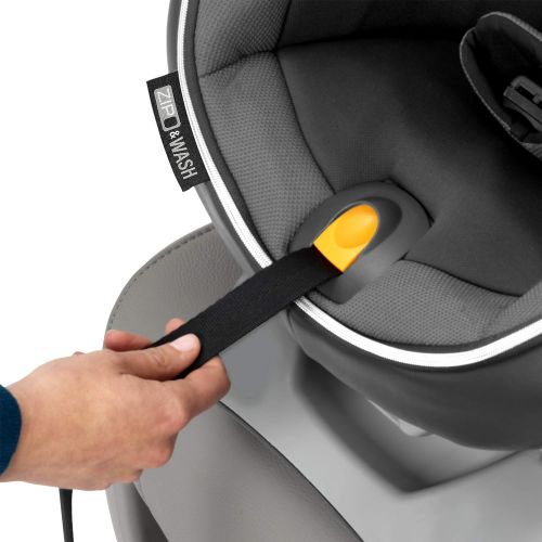 치코 Chicco NextFit Zip Convertible Car Seat - Carbon