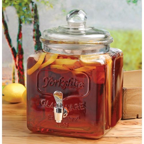  Circleware 67112 Yorkshire Sun Mason Jar Square Beverage Dispenser with Glass Lid-Handle Home & Kitchen Glassware Pitcher for Water, Juice, Beer, Punch, Iced Tea, Cold Drinks, 1.4
