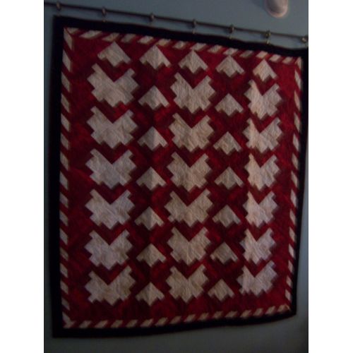  Clairestjames13 quilt red and white pathwork courtepointe