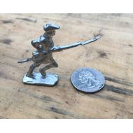 ColonialGoods 18th Century Pewter Toy Soldier - Infantryman Advancing, Musket Out