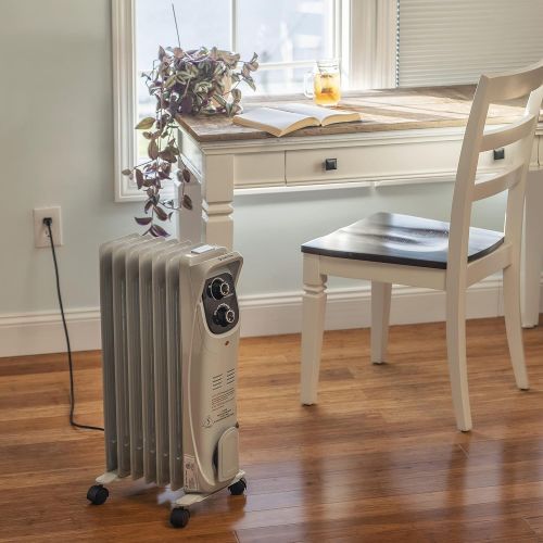  Comfort Zone CZ8008 Silent Electric Oil-Filled Radiator Heater with 360-Degree Swivel Casters, Gray