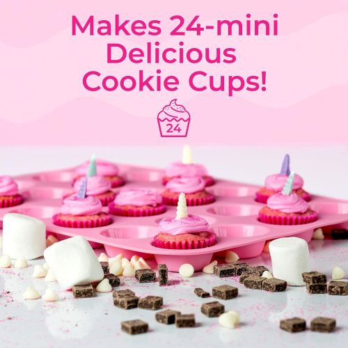  [아마존베스트]Cc1 Unicorn Kids Baking Set, Includes Kids Baking Apron, Measuring Cup, Ingredients, Unicorn Plate, Baking Pan, and More, Perfect Children’s Activity, Great Gift For Kids 3 and Older -