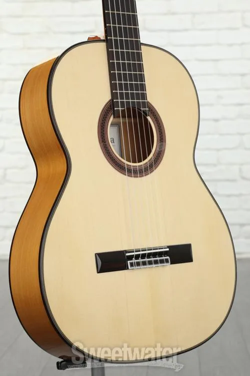  Cordoba F7 Flamenco Nylon String Acoustic Guitar - Natural