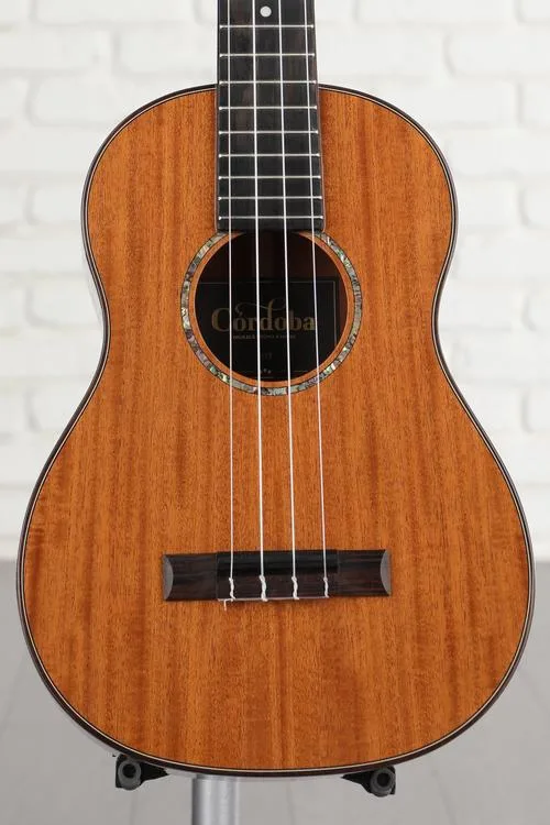  Cordoba 30T Tenor Ukulele - Mahogany Demo