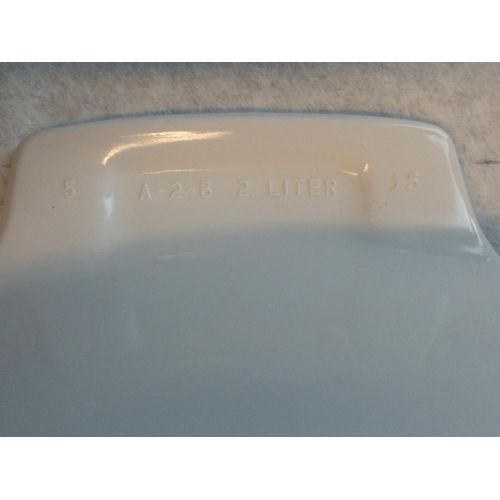  Corning Ware Cornflower Blue A-2-B 2 Liter Bake Dish with Lid: Kitchen & Dining