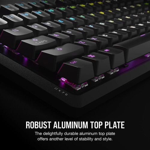 커세어 Corsair K70 CORE RGB Full Size Mechanical Gaming Keyboard (Black)