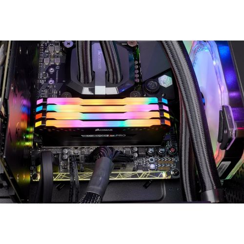 커세어 Corsair CMW64GX4M4C3000C15 Vengeance RGB Pro 64GB (4x16GB) DDR4 3000 (PC4-24000) C15 Desktop Memory Black