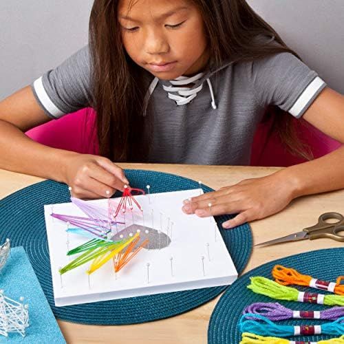  [아마존베스트]Craft-tastic  String Art Kit  Craft Kit Makes 2 Large String Art Canvases  Unicorn Edition