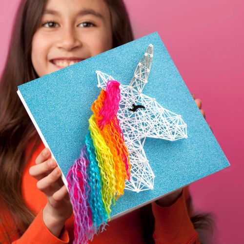 [아마존베스트]Craft-tastic  String Art Kit  Craft Kit Makes 2 Large String Art Canvases  Unicorn Edition