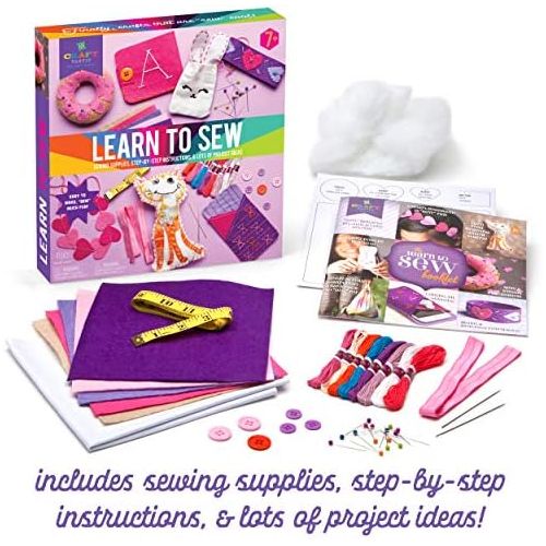  [아마존베스트]Craft-tastic  Learn to Sew Kit  Craft Kit Includes 7 Fun Projects to Teach Basic Sewing Stitches, Embroidery & More