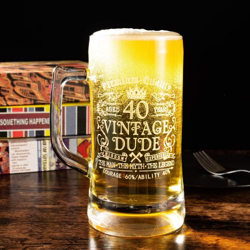  [아마존베스트]Crisky 40th Birthday Vintage Dude Beer Mug for Men 40 Years Old Gift 21 oz Birthday Beer Glass for Him, Husband, Father, Brother Friends Uncle Coworker, Large Capacity Beer Mug Gif