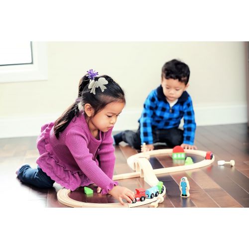  Cubbie Lee Premium Wooden Train Set Toy Double-Sided Train Tracks, Magnetic Trains Cars & Accessories for 3 Year Olds and Up - Compatible with Thomas Tank Engine and Other Major Br