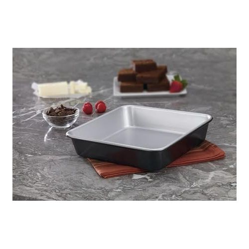  Cuisinart 9-Inch Chef's Classic Nonstick Bakeware Square Cake Pan, Silver