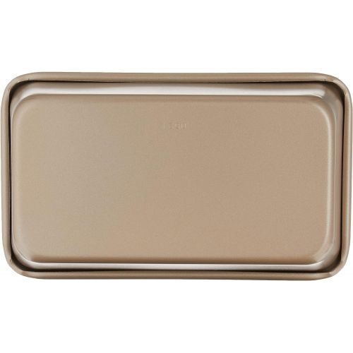 Cuisinart 9-Inch Chefs Classic Nonstick Bakeware Loaf Pan, Champagne