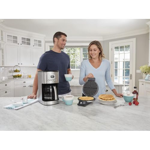  Cuisinart DCC-3200P1 PerfecTemp 14-Cup Programmable Coffeemaker with Glass Carafe, Stainless Steel