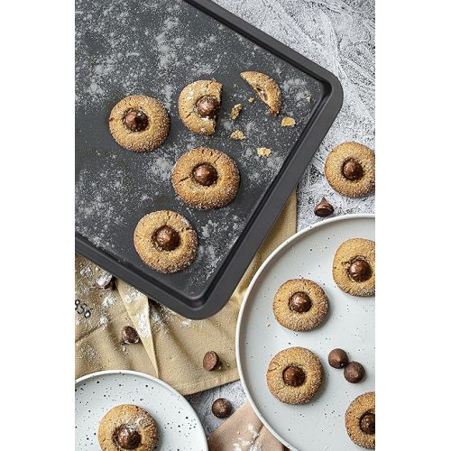  Cuisinox Carbon Steel Non-Stick Sheet Pan for Baking Cookies, 17