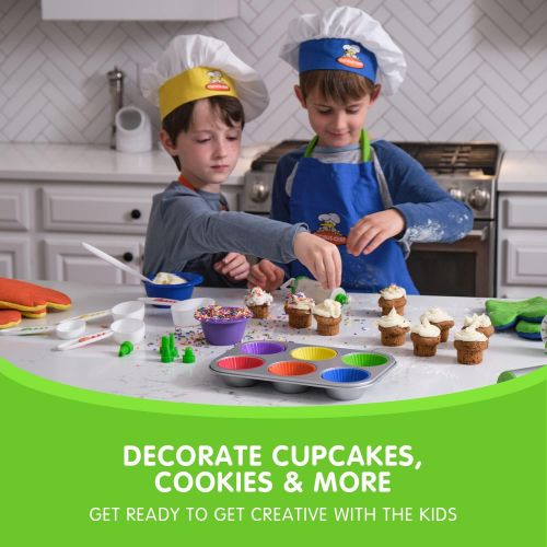  [아마존베스트]Curious Chef Kids Cookware - 16-Piece Cupcake & Decorating Kit I Real Utensils, Dishwasher Safe, BPA-Free I Non-stick Tin, Liners, Silicone Mixing Spoon, Frosting Spreader, Decorat