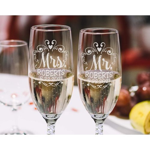  [아마존베스트]Custom-Engraved-Glasses-by-StockingFactory Mr Mrs Wedding Reception Celebration Twisty Stem Champagne Glasses Set of 2 Couples Newlywed Married Groom Bride Husband Wife Anniversary Engraved CLEAR Flute Glass Favors (Persona