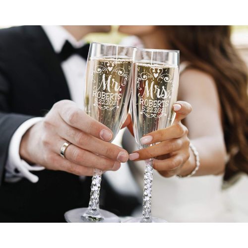  [아마존베스트]Custom-Engraved-Glasses-by-StockingFactory Mr Mrs Wedding Reception Celebration Twisty Stem Champagne Glasses Set of 2 Couples Newlywed Married Groom Bride Husband Wife Anniversary Engraved CLEAR Flute Glass Favors (Persona