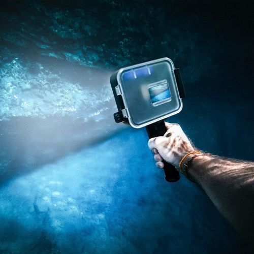  D&F 2 in1 Diving Light Integrated Waterproof Case 30M/98FT Underwater LED Flashlight Scuba Accessories Kit with Red Filter Trigger for GoPro HERO7 Black/Hero 6 Black/Hero 5 Black/H