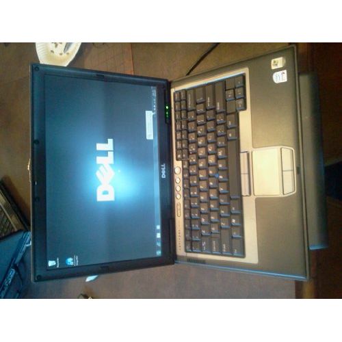 델 Dell Latitude D630 14.1 Laptop with Dell Reinstallation XP Professional Disk (Intel Core 2 Duo 1.8Ghz, 60GB Hard Drive, 1024Mb RAM, DVD/CDRW Drive, Wifi, XP Professional)