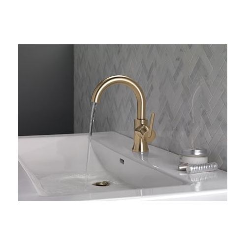  Delta Faucet Trinsic Single Hole Swivel Spout Bathroom Faucet, Gold Bathroom Sink Faucet, Single Handle Bathroom Faucet, Diamond Seal Technology, Drain Assembly, Champagne Bronze 559HA-CZ-DST