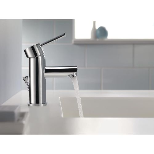  Delta Faucet Modern Single Hole Bathroom Faucet, Single Handle Bathroom Faucet Chrome, Bathroom Sink Faucet, Drain Assembly, Chrome 559LF-PP