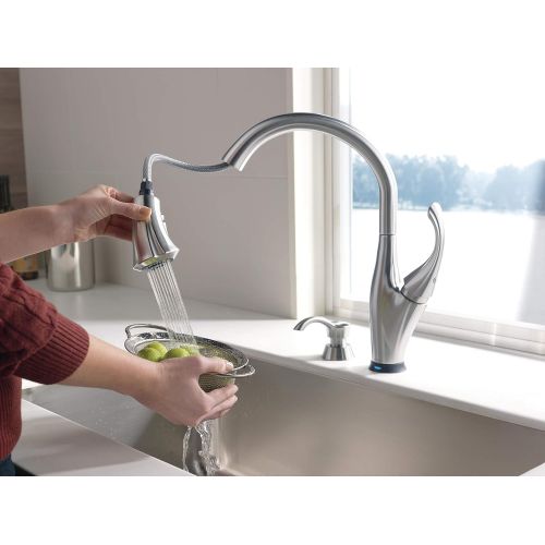  Delta Faucet Addison Single-Handle Touch Kitchen Sink Faucet with Pull Down Sprayer, Soap Dispenser, Touch2O Technology and Magnetic Docking Spray Head, Arctic Stainless 9192T-ARSD