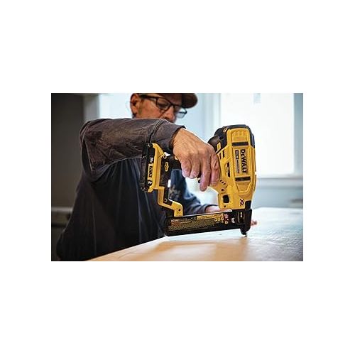  DEWALT 20V MAX* Narrow Crown Stapler, 18GA, Tool Only (DCN681B)