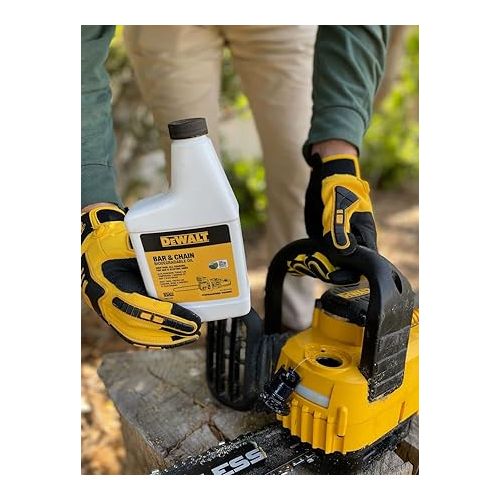  DEWALT Biodegradable Chainsaw Oil - High Performance, Non Toxic Professional Lubricant - Green, Eco-Friendly, Ultraclean, All Season Bar & Chain Lube, 32 oz