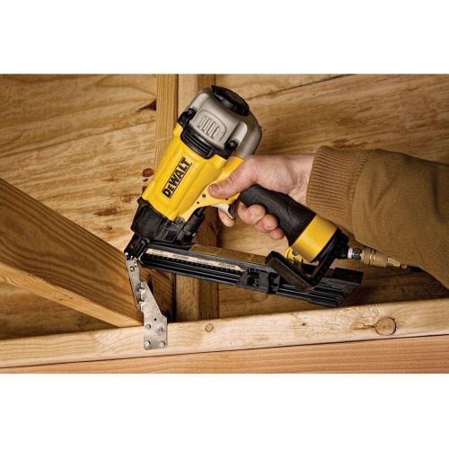  DEWALT Metal Connector Nailer, 1-1/2-Inch (DWMC150)