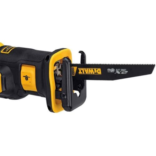  DEWALT 20 V MAX XR Brushless Compact