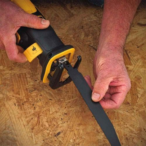  DEWALT 20 V MAX XR Brushless Compact