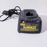 DEWALT DW9116 7.2-Volt to 18-Volt Pod Style 1 Hour Battery Charger